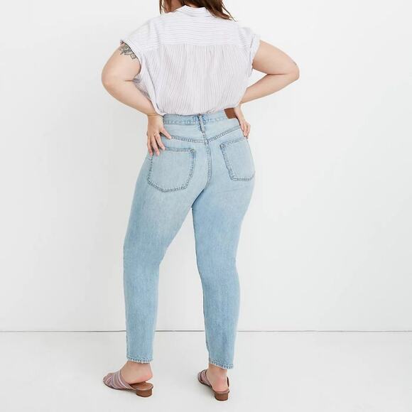 Madewell The Curvy Perfect Vintage Jean in Fitzgerald Wash Plus 35W - Picture 2 of 9